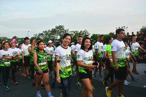 BIB: 2381, 2382
                            <button type="button" onclick="openModal(3655137)" class="btn btn-primary btn-sm float-right btn-popup" data-toggle="modal" data-target=".modal-high-quality">
                        <i class="fas fa-shopping-cart"></i> Add to Cart
                    </button>
                                            <button type="button" onclick="isThisMe(3655137, true)" class="btn btn-success btn-sm float-right btn-popup btn-isme hidden" data-toggle="tooltip" data-placement="bottom" title="นี่คือรูปของคุณใช่ไหม คลิกที่นี่เพื่อเอาเข้าอัลบั้ม">
                        <i class="fas fa-plus"></i> Add to album
                    </button>
                    <button type="button" onclick="isThisMe(3655137, false)" class="btn btn-warning btn-sm float-right btn-popup btn-isnotme hidden">
                        <i class="fas fa-ban"></i> Remove from album
                    </button>