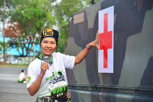 BIB: 036
                            <button type="button" onclick="openModal(3732306)" class="btn btn-primary btn-sm float-right btn-popup" data-toggle="modal" data-target=".modal-high-quality">
                        <i class="fas fa-shopping-cart"></i> Add to Cart
                    </button>
                                            <button type="button" onclick="isThisMe(3732306, true)" class="btn btn-success btn-sm float-right btn-popup btn-isme hidden" data-toggle="tooltip" data-placement="bottom" title="นี่คือรูปของคุณใช่ไหม คลิกที่นี่เพื่อเอาเข้าอัลบั้ม">
                        <i class="fas fa-plus"></i> Add to album
                    </button>
                    <button type="button" onclick="isThisMe(3732306, false)" class="btn btn-warning btn-sm float-right btn-popup btn-isnotme hidden">
                        <i class="fas fa-ban"></i> Remove from album
                    </button>