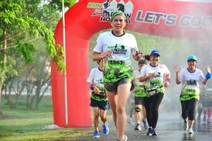 BIB: 1365
                            <button type="button" onclick="openModal(3759417)" class="btn btn-primary btn-sm float-right btn-popup" data-toggle="modal" data-target=".modal-high-quality">
                        <i class="fas fa-shopping-cart"></i> Add to Cart
                    </button>
                                            <button type="button" onclick="isThisMe(3759417, true)" class="btn btn-success btn-sm float-right btn-popup btn-isme hidden" data-toggle="tooltip" data-placement="bottom" title="นี่คือรูปของคุณใช่ไหม คลิกที่นี่เพื่อเอาเข้าอัลบั้ม">
                        <i class="fas fa-plus"></i> Add to album
                    </button>
                    <button type="button" onclick="isThisMe(3759417, false)" class="btn btn-warning btn-sm float-right btn-popup btn-isnotme hidden">
                        <i class="fas fa-ban"></i> Remove from album
                    </button>