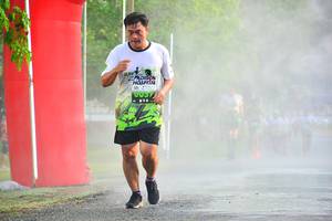 BIB: 37
                            <button type="button" onclick="openModal(3704384)" class="btn btn-primary btn-sm float-right btn-popup" data-toggle="modal" data-target=".modal-high-quality">
                        <i class="fas fa-shopping-cart"></i> Add to Cart
                    </button>
                                            <button type="button" onclick="isThisMe(3704384, true)" class="btn btn-success btn-sm float-right btn-popup btn-isme hidden" data-toggle="tooltip" data-placement="bottom" title="นี่คือรูปของคุณใช่ไหม คลิกที่นี่เพื่อเอาเข้าอัลบั้ม">
                        <i class="fas fa-plus"></i> Add to album
                    </button>
                    <button type="button" onclick="isThisMe(3704384, false)" class="btn btn-warning btn-sm float-right btn-popup btn-isnotme hidden">
                        <i class="fas fa-ban"></i> Remove from album
                    </button>