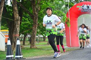 BIB: 893
                            <button type="button" onclick="openModal(3720408)" class="btn btn-primary btn-sm float-right btn-popup" data-toggle="modal" data-target=".modal-high-quality">
                        <i class="fas fa-shopping-cart"></i> Add to Cart
                    </button>
                                            <button type="button" onclick="isThisMe(3720408, true)" class="btn btn-success btn-sm float-right btn-popup btn-isme hidden" data-toggle="tooltip" data-placement="bottom" title="นี่คือรูปของคุณใช่ไหม คลิกที่นี่เพื่อเอาเข้าอัลบั้ม">
                        <i class="fas fa-plus"></i> Add to album
                    </button>
                    <button type="button" onclick="isThisMe(3720408, false)" class="btn btn-warning btn-sm float-right btn-popup btn-isnotme hidden">
                        <i class="fas fa-ban"></i> Remove from album
                    </button>