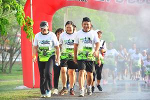 BIB: 1648
                            <button type="button" onclick="openModal(3772394)" class="btn btn-primary btn-sm float-right btn-popup" data-toggle="modal" data-target=".modal-high-quality">
                        <i class="fas fa-shopping-cart"></i> Add to Cart
                    </button>
                                            <button type="button" onclick="isThisMe(3772394, true)" class="btn btn-success btn-sm float-right btn-popup btn-isme hidden" data-toggle="tooltip" data-placement="bottom" title="นี่คือรูปของคุณใช่ไหม คลิกที่นี่เพื่อเอาเข้าอัลบั้ม">
                        <i class="fas fa-plus"></i> Add to album
                    </button>
                    <button type="button" onclick="isThisMe(3772394, false)" class="btn btn-warning btn-sm float-right btn-popup btn-isnotme hidden">
                        <i class="fas fa-ban"></i> Remove from album
                    </button>