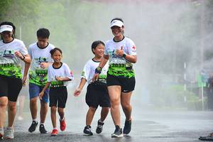 BIB: 2033
                            <button type="button" onclick="openModal(3727410)" class="btn btn-primary btn-sm float-right btn-popup" data-toggle="modal" data-target=".modal-high-quality">
                        <i class="fas fa-shopping-cart"></i> Add to Cart
                    </button>
                                            <button type="button" onclick="isThisMe(3727410, true)" class="btn btn-success btn-sm float-right btn-popup btn-isme hidden" data-toggle="tooltip" data-placement="bottom" title="นี่คือรูปของคุณใช่ไหม คลิกที่นี่เพื่อเอาเข้าอัลบั้ม">
                        <i class="fas fa-plus"></i> Add to album
                    </button>
                    <button type="button" onclick="isThisMe(3727410, false)" class="btn btn-warning btn-sm float-right btn-popup btn-isnotme hidden">
                        <i class="fas fa-ban"></i> Remove from album
                    </button>