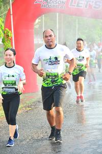 BIB: 0402
                            <button type="button" onclick="openModal(3733429)" class="btn btn-primary btn-sm float-right btn-popup" data-toggle="modal" data-target=".modal-high-quality">
                        <i class="fas fa-shopping-cart"></i> Add to Cart
                    </button>
                                            <button type="button" onclick="isThisMe(3733429, true)" class="btn btn-success btn-sm float-right btn-popup btn-isme hidden" data-toggle="tooltip" data-placement="bottom" title="นี่คือรูปของคุณใช่ไหม คลิกที่นี่เพื่อเอาเข้าอัลบั้ม">
                        <i class="fas fa-plus"></i> Add to album
                    </button>
                    <button type="button" onclick="isThisMe(3733429, false)" class="btn btn-warning btn-sm float-right btn-popup btn-isnotme hidden">
                        <i class="fas fa-ban"></i> Remove from album
                    </button>