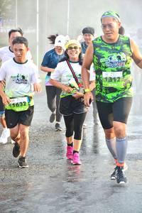 BIB: 1912, 1632
                            <button type="button" onclick="openModal(3732947)" class="btn btn-primary btn-sm float-right btn-popup" data-toggle="modal" data-target=".modal-high-quality">
                        <i class="fas fa-shopping-cart"></i> Add to Cart
                    </button>
                                            <button type="button" onclick="isThisMe(3732947, true)" class="btn btn-success btn-sm float-right btn-popup btn-isme hidden" data-toggle="tooltip" data-placement="bottom" title="นี่คือรูปของคุณใช่ไหม คลิกที่นี่เพื่อเอาเข้าอัลบั้ม">
                        <i class="fas fa-plus"></i> Add to album
                    </button>
                    <button type="button" onclick="isThisMe(3732947, false)" class="btn btn-warning btn-sm float-right btn-popup btn-isnotme hidden">
                        <i class="fas fa-ban"></i> Remove from album
                    </button>