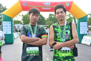 BIB: 159
                            <button type="button" onclick="openModal(3732273)" class="btn btn-primary btn-sm float-right btn-popup" data-toggle="modal" data-target=".modal-high-quality">
                        <i class="fas fa-shopping-cart"></i> Add to Cart
                    </button>
                                            <button type="button" onclick="isThisMe(3732273, true)" class="btn btn-success btn-sm float-right btn-popup btn-isme hidden" data-toggle="tooltip" data-placement="bottom" title="นี่คือรูปของคุณใช่ไหม คลิกที่นี่เพื่อเอาเข้าอัลบั้ม">
                        <i class="fas fa-plus"></i> Add to album
                    </button>
                    <button type="button" onclick="isThisMe(3732273, false)" class="btn btn-warning btn-sm float-right btn-popup btn-isnotme hidden">
                        <i class="fas fa-ban"></i> Remove from album
                    </button>