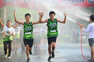 BIB: 591, 2542
                            <button type="button" onclick="openModal(3760022)" class="btn btn-primary btn-sm float-right btn-popup" data-toggle="modal" data-target=".modal-high-quality">
                        <i class="fas fa-shopping-cart"></i> Add to Cart
                    </button>
                                            <button type="button" onclick="isThisMe(3760022, true)" class="btn btn-success btn-sm float-right btn-popup btn-isme hidden" data-toggle="tooltip" data-placement="bottom" title="นี่คือรูปของคุณใช่ไหม คลิกที่นี่เพื่อเอาเข้าอัลบั้ม">
                        <i class="fas fa-plus"></i> Add to album
                    </button>
                    <button type="button" onclick="isThisMe(3760022, false)" class="btn btn-warning btn-sm float-right btn-popup btn-isnotme hidden">
                        <i class="fas fa-ban"></i> Remove from album
                    </button>