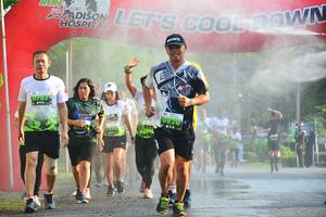 BIB: 820
                            <button type="button" onclick="openModal(3751403)" class="btn btn-primary btn-sm float-right btn-popup" data-toggle="modal" data-target=".modal-high-quality">
                        <i class="fas fa-shopping-cart"></i> Add to Cart
                    </button>
                                            <button type="button" onclick="isThisMe(3751403, true)" class="btn btn-success btn-sm float-right btn-popup btn-isme hidden" data-toggle="tooltip" data-placement="bottom" title="นี่คือรูปของคุณใช่ไหม คลิกที่นี่เพื่อเอาเข้าอัลบั้ม">
                        <i class="fas fa-plus"></i> Add to album
                    </button>
                    <button type="button" onclick="isThisMe(3751403, false)" class="btn btn-warning btn-sm float-right btn-popup btn-isnotme hidden">
                        <i class="fas fa-ban"></i> Remove from album
                    </button>