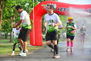 BIB: 1821
                            <button type="button" onclick="openModal(3760176)" class="btn btn-primary btn-sm float-right btn-popup" data-toggle="modal" data-target=".modal-high-quality">
                        <i class="fas fa-shopping-cart"></i> Add to Cart
                    </button>
                                            <button type="button" onclick="isThisMe(3760176, true)" class="btn btn-success btn-sm float-right btn-popup btn-isme hidden" data-toggle="tooltip" data-placement="bottom" title="นี่คือรูปของคุณใช่ไหม คลิกที่นี่เพื่อเอาเข้าอัลบั้ม">
                        <i class="fas fa-plus"></i> Add to album
                    </button>
                    <button type="button" onclick="isThisMe(3760176, false)" class="btn btn-warning btn-sm float-right btn-popup btn-isnotme hidden">
                        <i class="fas fa-ban"></i> Remove from album
                    </button>