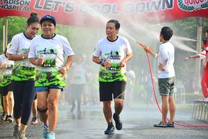 BIB: 2149
                            <button type="button" onclick="openModal(3754947)" class="btn btn-primary btn-sm float-right btn-popup" data-toggle="modal" data-target=".modal-high-quality">
                        <i class="fas fa-shopping-cart"></i> Add to Cart
                    </button>
                                            <button type="button" onclick="isThisMe(3754947, true)" class="btn btn-success btn-sm float-right btn-popup btn-isme hidden" data-toggle="tooltip" data-placement="bottom" title="นี่คือรูปของคุณใช่ไหม คลิกที่นี่เพื่อเอาเข้าอัลบั้ม">
                        <i class="fas fa-plus"></i> Add to album
                    </button>
                    <button type="button" onclick="isThisMe(3754947, false)" class="btn btn-warning btn-sm float-right btn-popup btn-isnotme hidden">
                        <i class="fas fa-ban"></i> Remove from album
                    </button>