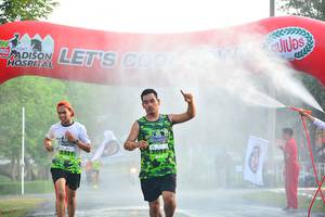 BIB: 2098
                            <button type="button" onclick="openModal(3658450)" class="btn btn-primary btn-sm float-right btn-popup" data-toggle="modal" data-target=".modal-high-quality">
                        <i class="fas fa-shopping-cart"></i> Add to Cart
                    </button>
                                            <button type="button" onclick="isThisMe(3658450, true)" class="btn btn-success btn-sm float-right btn-popup btn-isme hidden" data-toggle="tooltip" data-placement="bottom" title="นี่คือรูปของคุณใช่ไหม คลิกที่นี่เพื่อเอาเข้าอัลบั้ม">
                        <i class="fas fa-plus"></i> Add to album
                    </button>
                    <button type="button" onclick="isThisMe(3658450, false)" class="btn btn-warning btn-sm float-right btn-popup btn-isnotme hidden">
                        <i class="fas fa-ban"></i> Remove from album
                    </button>