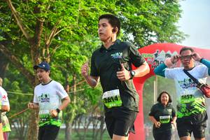 BIB: 2614
                            <button type="button" onclick="openModal(3751566)" class="btn btn-primary btn-sm float-right btn-popup" data-toggle="modal" data-target=".modal-high-quality">
                        <i class="fas fa-shopping-cart"></i> Add to Cart
                    </button>
                                            <button type="button" onclick="isThisMe(3751566, true)" class="btn btn-success btn-sm float-right btn-popup btn-isme hidden" data-toggle="tooltip" data-placement="bottom" title="นี่คือรูปของคุณใช่ไหม คลิกที่นี่เพื่อเอาเข้าอัลบั้ม">
                        <i class="fas fa-plus"></i> Add to album
                    </button>
                    <button type="button" onclick="isThisMe(3751566, false)" class="btn btn-warning btn-sm float-right btn-popup btn-isnotme hidden">
                        <i class="fas fa-ban"></i> Remove from album
                    </button>