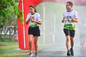 BIB: 589, 2129
                            <button type="button" onclick="openModal(3707565)" class="btn btn-primary btn-sm float-right btn-popup" data-toggle="modal" data-target=".modal-high-quality">
                        <i class="fas fa-shopping-cart"></i> Add to Cart
                    </button>
                                            <button type="button" onclick="isThisMe(3707565, true)" class="btn btn-success btn-sm float-right btn-popup btn-isme hidden" data-toggle="tooltip" data-placement="bottom" title="นี่คือรูปของคุณใช่ไหม คลิกที่นี่เพื่อเอาเข้าอัลบั้ม">
                        <i class="fas fa-plus"></i> Add to album
                    </button>
                    <button type="button" onclick="isThisMe(3707565, false)" class="btn btn-warning btn-sm float-right btn-popup btn-isnotme hidden">
                        <i class="fas fa-ban"></i> Remove from album
                    </button>