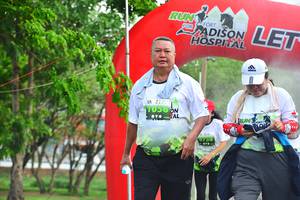 BIB: 1056
                            <button type="button" onclick="openModal(3722776)" class="btn btn-primary btn-sm float-right btn-popup" data-toggle="modal" data-target=".modal-high-quality">
                        <i class="fas fa-shopping-cart"></i> Add to Cart
                    </button>
                                            <button type="button" onclick="isThisMe(3722776, true)" class="btn btn-success btn-sm float-right btn-popup btn-isme hidden" data-toggle="tooltip" data-placement="bottom" title="นี่คือรูปของคุณใช่ไหม คลิกที่นี่เพื่อเอาเข้าอัลบั้ม">
                        <i class="fas fa-plus"></i> Add to album
                    </button>
                    <button type="button" onclick="isThisMe(3722776, false)" class="btn btn-warning btn-sm float-right btn-popup btn-isnotme hidden">
                        <i class="fas fa-ban"></i> Remove from album
                    </button>