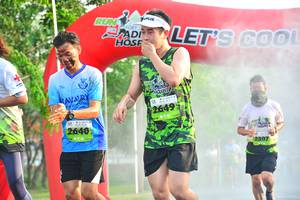 BIB: 2649, 2640, 2507
                            <button type="button" onclick="openModal(3724550)" class="btn btn-primary btn-sm float-right btn-popup" data-toggle="modal" data-target=".modal-high-quality">
                        <i class="fas fa-shopping-cart"></i> Add to Cart
                    </button>
                                            <button type="button" onclick="isThisMe(3724550, true)" class="btn btn-success btn-sm float-right btn-popup btn-isme hidden" data-toggle="tooltip" data-placement="bottom" title="นี่คือรูปของคุณใช่ไหม คลิกที่นี่เพื่อเอาเข้าอัลบั้ม">
                        <i class="fas fa-plus"></i> Add to album
                    </button>
                    <button type="button" onclick="isThisMe(3724550, false)" class="btn btn-warning btn-sm float-right btn-popup btn-isnotme hidden">
                        <i class="fas fa-ban"></i> Remove from album
                    </button>