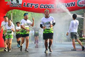 BIB: 1510, 1511
                            <button type="button" onclick="openModal(3767944)" class="btn btn-primary btn-sm float-right btn-popup" data-toggle="modal" data-target=".modal-high-quality">
                        <i class="fas fa-shopping-cart"></i> Add to Cart
                    </button>
                                            <button type="button" onclick="isThisMe(3767944, true)" class="btn btn-success btn-sm float-right btn-popup btn-isme hidden" data-toggle="tooltip" data-placement="bottom" title="นี่คือรูปของคุณใช่ไหม คลิกที่นี่เพื่อเอาเข้าอัลบั้ม">
                        <i class="fas fa-plus"></i> Add to album
                    </button>
                    <button type="button" onclick="isThisMe(3767944, false)" class="btn btn-warning btn-sm float-right btn-popup btn-isnotme hidden">
                        <i class="fas fa-ban"></i> Remove from album
                    </button>