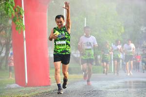 BIB: 1939
                            <button type="button" onclick="openModal(3706506)" class="btn btn-primary btn-sm float-right btn-popup" data-toggle="modal" data-target=".modal-high-quality">
                        <i class="fas fa-shopping-cart"></i> Add to Cart
                    </button>
                                            <button type="button" onclick="isThisMe(3706506, true)" class="btn btn-success btn-sm float-right btn-popup btn-isme hidden" data-toggle="tooltip" data-placement="bottom" title="นี่คือรูปของคุณใช่ไหม คลิกที่นี่เพื่อเอาเข้าอัลบั้ม">
                        <i class="fas fa-plus"></i> Add to album
                    </button>
                    <button type="button" onclick="isThisMe(3706506, false)" class="btn btn-warning btn-sm float-right btn-popup btn-isnotme hidden">
                        <i class="fas fa-ban"></i> Remove from album
                    </button>