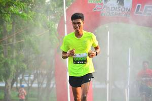 BIB: 4
                            <button type="button" onclick="openModal(3693514)" class="btn btn-primary btn-sm float-right btn-popup" data-toggle="modal" data-target=".modal-high-quality">
                        <i class="fas fa-shopping-cart"></i> Add to Cart
                    </button>
                                            <button type="button" onclick="isThisMe(3693514, true)" class="btn btn-success btn-sm float-right btn-popup btn-isme hidden" data-toggle="tooltip" data-placement="bottom" title="นี่คือรูปของคุณใช่ไหม คลิกที่นี่เพื่อเอาเข้าอัลบั้ม">
                        <i class="fas fa-plus"></i> Add to album
                    </button>
                    <button type="button" onclick="isThisMe(3693514, false)" class="btn btn-warning btn-sm float-right btn-popup btn-isnotme hidden">
                        <i class="fas fa-ban"></i> Remove from album
                    </button>