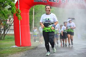 BIB: 1027
                            <button type="button" onclick="openModal(3727610)" class="btn btn-primary btn-sm float-right btn-popup" data-toggle="modal" data-target=".modal-high-quality">
                        <i class="fas fa-shopping-cart"></i> Add to Cart
                    </button>
                                            <button type="button" onclick="isThisMe(3727610, true)" class="btn btn-success btn-sm float-right btn-popup btn-isme hidden" data-toggle="tooltip" data-placement="bottom" title="นี่คือรูปของคุณใช่ไหม คลิกที่นี่เพื่อเอาเข้าอัลบั้ม">
                        <i class="fas fa-plus"></i> Add to album
                    </button>
                    <button type="button" onclick="isThisMe(3727610, false)" class="btn btn-warning btn-sm float-right btn-popup btn-isnotme hidden">
                        <i class="fas fa-ban"></i> Remove from album
                    </button>