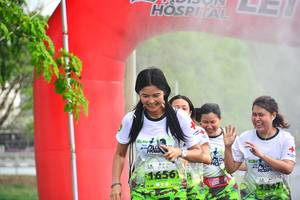 BIB: 1656
                            <button type="button" onclick="openModal(3731773)" class="btn btn-primary btn-sm float-right btn-popup" data-toggle="modal" data-target=".modal-high-quality">
                        <i class="fas fa-shopping-cart"></i> Add to Cart
                    </button>
                                            <button type="button" onclick="isThisMe(3731773, true)" class="btn btn-success btn-sm float-right btn-popup btn-isme hidden" data-toggle="tooltip" data-placement="bottom" title="นี่คือรูปของคุณใช่ไหม คลิกที่นี่เพื่อเอาเข้าอัลบั้ม">
                        <i class="fas fa-plus"></i> Add to album
                    </button>
                    <button type="button" onclick="isThisMe(3731773, false)" class="btn btn-warning btn-sm float-right btn-popup btn-isnotme hidden">
                        <i class="fas fa-ban"></i> Remove from album
                    </button>