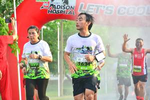 BIB: 1634, 1099
                            <button type="button" onclick="openModal(3729442)" class="btn btn-primary btn-sm float-right btn-popup" data-toggle="modal" data-target=".modal-high-quality">
                        <i class="fas fa-shopping-cart"></i> Add to Cart
                    </button>
                                            <button type="button" onclick="isThisMe(3729442, true)" class="btn btn-success btn-sm float-right btn-popup btn-isme hidden" data-toggle="tooltip" data-placement="bottom" title="นี่คือรูปของคุณใช่ไหม คลิกที่นี่เพื่อเอาเข้าอัลบั้ม">
                        <i class="fas fa-plus"></i> Add to album
                    </button>
                    <button type="button" onclick="isThisMe(3729442, false)" class="btn btn-warning btn-sm float-right btn-popup btn-isnotme hidden">
                        <i class="fas fa-ban"></i> Remove from album
                    </button>