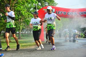 BIB: 598, 1904
                            <button type="button" onclick="openModal(3754723)" class="btn btn-primary btn-sm float-right btn-popup" data-toggle="modal" data-target=".modal-high-quality">
                        <i class="fas fa-shopping-cart"></i> Add to Cart
                    </button>
                                            <button type="button" onclick="isThisMe(3754723, true)" class="btn btn-success btn-sm float-right btn-popup btn-isme hidden" data-toggle="tooltip" data-placement="bottom" title="นี่คือรูปของคุณใช่ไหม คลิกที่นี่เพื่อเอาเข้าอัลบั้ม">
                        <i class="fas fa-plus"></i> Add to album
                    </button>
                    <button type="button" onclick="isThisMe(3754723, false)" class="btn btn-warning btn-sm float-right btn-popup btn-isnotme hidden">
                        <i class="fas fa-ban"></i> Remove from album
                    </button>