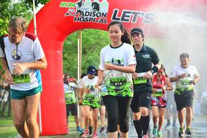 BIB: 249
                            <button type="button" onclick="openModal(3747363)" class="btn btn-primary btn-sm float-right btn-popup" data-toggle="modal" data-target=".modal-high-quality">
                        <i class="fas fa-shopping-cart"></i> Add to Cart
                    </button>
                                            <button type="button" onclick="isThisMe(3747363, true)" class="btn btn-success btn-sm float-right btn-popup btn-isme hidden" data-toggle="tooltip" data-placement="bottom" title="นี่คือรูปของคุณใช่ไหม คลิกที่นี่เพื่อเอาเข้าอัลบั้ม">
                        <i class="fas fa-plus"></i> Add to album
                    </button>
                    <button type="button" onclick="isThisMe(3747363, false)" class="btn btn-warning btn-sm float-right btn-popup btn-isnotme hidden">
                        <i class="fas fa-ban"></i> Remove from album
                    </button>