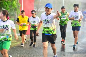 BIB: 1325, 1993
                            <button type="button" onclick="openModal(3734763)" class="btn btn-primary btn-sm float-right btn-popup" data-toggle="modal" data-target=".modal-high-quality">
                        <i class="fas fa-shopping-cart"></i> Add to Cart
                    </button>
                                            <button type="button" onclick="isThisMe(3734763, true)" class="btn btn-success btn-sm float-right btn-popup btn-isme hidden" data-toggle="tooltip" data-placement="bottom" title="นี่คือรูปของคุณใช่ไหม คลิกที่นี่เพื่อเอาเข้าอัลบั้ม">
                        <i class="fas fa-plus"></i> Add to album
                    </button>
                    <button type="button" onclick="isThisMe(3734763, false)" class="btn btn-warning btn-sm float-right btn-popup btn-isnotme hidden">
                        <i class="fas fa-ban"></i> Remove from album
                    </button>