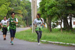 BIB: 
                            <button type="button" onclick="openModal(3612001)" class="btn btn-primary btn-sm float-right btn-popup" data-toggle="modal" data-target=".modal-high-quality">
                        <i class="fas fa-shopping-cart"></i> Add to Cart
                    </button>
                                            <button type="button" onclick="isThisMe(3612001, true)" class="btn btn-success btn-sm float-right btn-popup btn-isme hidden" data-toggle="tooltip" data-placement="bottom" title="นี่คือรูปของคุณใช่ไหม คลิกที่นี่เพื่อเอาเข้าอัลบั้ม">
                        <i class="fas fa-plus"></i> Add to album
                    </button>
                    <button type="button" onclick="isThisMe(3612001, false)" class="btn btn-warning btn-sm float-right btn-popup btn-isnotme hidden">
                        <i class="fas fa-ban"></i> Remove from album
                    </button>