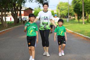 BIB: 
                            <button type="button" onclick="openModal(3610844)" class="btn btn-primary btn-sm float-right btn-popup" data-toggle="modal" data-target=".modal-high-quality">
                        <i class="fas fa-shopping-cart"></i> Add to Cart
                    </button>
                                            <button type="button" onclick="isThisMe(3610844, true)" class="btn btn-success btn-sm float-right btn-popup btn-isme hidden" data-toggle="tooltip" data-placement="bottom" title="นี่คือรูปของคุณใช่ไหม คลิกที่นี่เพื่อเอาเข้าอัลบั้ม">
                        <i class="fas fa-plus"></i> Add to album
                    </button>
                    <button type="button" onclick="isThisMe(3610844, false)" class="btn btn-warning btn-sm float-right btn-popup btn-isnotme hidden">
                        <i class="fas fa-ban"></i> Remove from album
                    </button>