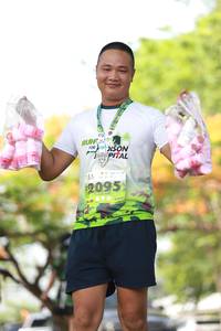 BIB: 2095
                            <button type="button" onclick="openModal(3613792)" class="btn btn-primary btn-sm float-right btn-popup" data-toggle="modal" data-target=".modal-high-quality">
                        <i class="fas fa-shopping-cart"></i> Add to Cart
                    </button>
                                            <button type="button" onclick="isThisMe(3613792, true)" class="btn btn-success btn-sm float-right btn-popup btn-isme hidden" data-toggle="tooltip" data-placement="bottom" title="นี่คือรูปของคุณใช่ไหม คลิกที่นี่เพื่อเอาเข้าอัลบั้ม">
                        <i class="fas fa-plus"></i> Add to album
                    </button>
                    <button type="button" onclick="isThisMe(3613792, false)" class="btn btn-warning btn-sm float-right btn-popup btn-isnotme hidden">
                        <i class="fas fa-ban"></i> Remove from album
                    </button>