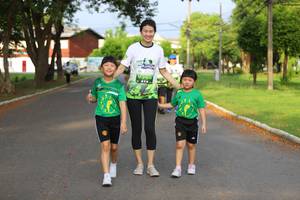 BIB: 
                            <button type="button" onclick="openModal(3610845)" class="btn btn-primary btn-sm float-right btn-popup" data-toggle="modal" data-target=".modal-high-quality">
                        <i class="fas fa-shopping-cart"></i> Add to Cart
                    </button>
                                            <button type="button" onclick="isThisMe(3610845, true)" class="btn btn-success btn-sm float-right btn-popup btn-isme hidden" data-toggle="tooltip" data-placement="bottom" title="นี่คือรูปของคุณใช่ไหม คลิกที่นี่เพื่อเอาเข้าอัลบั้ม">
                        <i class="fas fa-plus"></i> Add to album
                    </button>
                    <button type="button" onclick="isThisMe(3610845, false)" class="btn btn-warning btn-sm float-right btn-popup btn-isnotme hidden">
                        <i class="fas fa-ban"></i> Remove from album
                    </button>