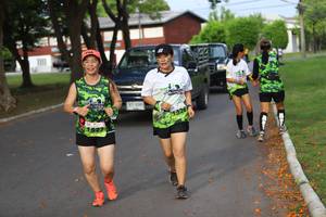 BIB: 1527
                            <button type="button" onclick="openModal(3611792)" class="btn btn-primary btn-sm float-right btn-popup" data-toggle="modal" data-target=".modal-high-quality">
                        <i class="fas fa-shopping-cart"></i> Add to Cart
                    </button>
                                            <button type="button" onclick="isThisMe(3611792, true)" class="btn btn-success btn-sm float-right btn-popup btn-isme hidden" data-toggle="tooltip" data-placement="bottom" title="นี่คือรูปของคุณใช่ไหม คลิกที่นี่เพื่อเอาเข้าอัลบั้ม">
                        <i class="fas fa-plus"></i> Add to album
                    </button>
                    <button type="button" onclick="isThisMe(3611792, false)" class="btn btn-warning btn-sm float-right btn-popup btn-isnotme hidden">
                        <i class="fas fa-ban"></i> Remove from album
                    </button>