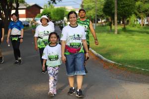 BIB: 
                            <button type="button" onclick="openModal(3611004)" class="btn btn-primary btn-sm float-right btn-popup" data-toggle="modal" data-target=".modal-high-quality">
                        <i class="fas fa-shopping-cart"></i> Add to Cart
                    </button>
                                            <button type="button" onclick="isThisMe(3611004, true)" class="btn btn-success btn-sm float-right btn-popup btn-isme hidden" data-toggle="tooltip" data-placement="bottom" title="นี่คือรูปของคุณใช่ไหม คลิกที่นี่เพื่อเอาเข้าอัลบั้ม">
                        <i class="fas fa-plus"></i> Add to album
                    </button>
                    <button type="button" onclick="isThisMe(3611004, false)" class="btn btn-warning btn-sm float-right btn-popup btn-isnotme hidden">
                        <i class="fas fa-ban"></i> Remove from album
                    </button>