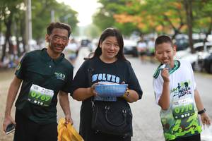 BIB: 0769
                            <button type="button" onclick="openModal(3612150)" class="btn btn-primary btn-sm float-right btn-popup" data-toggle="modal" data-target=".modal-high-quality">
                        <i class="fas fa-shopping-cart"></i> Add to Cart
                    </button>
                                            <button type="button" onclick="isThisMe(3612150, true)" class="btn btn-success btn-sm float-right btn-popup btn-isme hidden" data-toggle="tooltip" data-placement="bottom" title="นี่คือรูปของคุณใช่ไหม คลิกที่นี่เพื่อเอาเข้าอัลบั้ม">
                        <i class="fas fa-plus"></i> Add to album
                    </button>
                    <button type="button" onclick="isThisMe(3612150, false)" class="btn btn-warning btn-sm float-right btn-popup btn-isnotme hidden">
                        <i class="fas fa-ban"></i> Remove from album
                    </button>