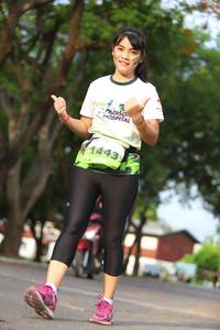 BIB: 1443
                            <button type="button" onclick="openModal(3611667)" class="btn btn-primary btn-sm float-right btn-popup" data-toggle="modal" data-target=".modal-high-quality">
                        <i class="fas fa-shopping-cart"></i> Add to Cart
                    </button>
                                            <button type="button" onclick="isThisMe(3611667, true)" class="btn btn-success btn-sm float-right btn-popup btn-isme hidden" data-toggle="tooltip" data-placement="bottom" title="นี่คือรูปของคุณใช่ไหม คลิกที่นี่เพื่อเอาเข้าอัลบั้ม">
                        <i class="fas fa-plus"></i> Add to album
                    </button>
                    <button type="button" onclick="isThisMe(3611667, false)" class="btn btn-warning btn-sm float-right btn-popup btn-isnotme hidden">
                        <i class="fas fa-ban"></i> Remove from album
                    </button>