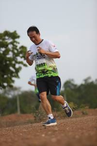 BIB: 1692
                            <button type="button" onclick="openModal(3601915)" class="btn btn-primary btn-sm float-right btn-popup" data-toggle="modal" data-target=".modal-high-quality">
                        <i class="fas fa-shopping-cart"></i> Add to Cart
                    </button>
                                            <button type="button" onclick="isThisMe(3601915, true)" class="btn btn-success btn-sm float-right btn-popup btn-isme hidden" data-toggle="tooltip" data-placement="bottom" title="นี่คือรูปของคุณใช่ไหม คลิกที่นี่เพื่อเอาเข้าอัลบั้ม">
                        <i class="fas fa-plus"></i> Add to album
                    </button>
                    <button type="button" onclick="isThisMe(3601915, false)" class="btn btn-warning btn-sm float-right btn-popup btn-isnotme hidden">
                        <i class="fas fa-ban"></i> Remove from album
                    </button>