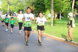 BIB: 
                            <button type="button" onclick="openModal(3610799)" class="btn btn-primary btn-sm float-right btn-popup" data-toggle="modal" data-target=".modal-high-quality">
                        <i class="fas fa-shopping-cart"></i> Add to Cart
                    </button>
                                            <button type="button" onclick="isThisMe(3610799, true)" class="btn btn-success btn-sm float-right btn-popup btn-isme hidden" data-toggle="tooltip" data-placement="bottom" title="นี่คือรูปของคุณใช่ไหม คลิกที่นี่เพื่อเอาเข้าอัลบั้ม">
                        <i class="fas fa-plus"></i> Add to album
                    </button>
                    <button type="button" onclick="isThisMe(3610799, false)" class="btn btn-warning btn-sm float-right btn-popup btn-isnotme hidden">
                        <i class="fas fa-ban"></i> Remove from album
                    </button>