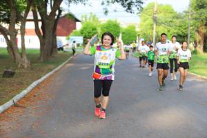 BIB: 2299
                            <button type="button" onclick="openModal(3610777)" class="btn btn-primary btn-sm float-right btn-popup" data-toggle="modal" data-target=".modal-high-quality">
                        <i class="fas fa-shopping-cart"></i> Add to Cart
                    </button>
                                            <button type="button" onclick="isThisMe(3610777, true)" class="btn btn-success btn-sm float-right btn-popup btn-isme hidden" data-toggle="tooltip" data-placement="bottom" title="นี่คือรูปของคุณใช่ไหม คลิกที่นี่เพื่อเอาเข้าอัลบั้ม">
                        <i class="fas fa-plus"></i> Add to album
                    </button>
                    <button type="button" onclick="isThisMe(3610777, false)" class="btn btn-warning btn-sm float-right btn-popup btn-isnotme hidden">
                        <i class="fas fa-ban"></i> Remove from album
                    </button>