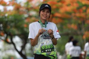 BIB: 0363
                            <button type="button" onclick="openModal(3613044)" class="btn btn-primary btn-sm float-right btn-popup" data-toggle="modal" data-target=".modal-high-quality">
                        <i class="fas fa-shopping-cart"></i> Add to Cart
                    </button>
                                            <button type="button" onclick="isThisMe(3613044, true)" class="btn btn-success btn-sm float-right btn-popup btn-isme hidden" data-toggle="tooltip" data-placement="bottom" title="นี่คือรูปของคุณใช่ไหม คลิกที่นี่เพื่อเอาเข้าอัลบั้ม">
                        <i class="fas fa-plus"></i> Add to album
                    </button>
                    <button type="button" onclick="isThisMe(3613044, false)" class="btn btn-warning btn-sm float-right btn-popup btn-isnotme hidden">
                        <i class="fas fa-ban"></i> Remove from album
                    </button>