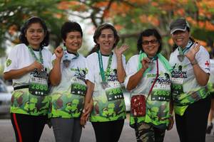 BIB: 2860, 286, 288
                            <button type="button" onclick="openModal(3612943)" class="btn btn-primary btn-sm float-right btn-popup" data-toggle="modal" data-target=".modal-high-quality">
                        <i class="fas fa-shopping-cart"></i> Add to Cart
                    </button>
                                            <button type="button" onclick="isThisMe(3612943, true)" class="btn btn-success btn-sm float-right btn-popup btn-isme hidden" data-toggle="tooltip" data-placement="bottom" title="นี่คือรูปของคุณใช่ไหม คลิกที่นี่เพื่อเอาเข้าอัลบั้ม">
                        <i class="fas fa-plus"></i> Add to album
                    </button>
                    <button type="button" onclick="isThisMe(3612943, false)" class="btn btn-warning btn-sm float-right btn-popup btn-isnotme hidden">
                        <i class="fas fa-ban"></i> Remove from album
                    </button>