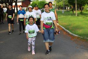 BIB: 
                            <button type="button" onclick="openModal(3610992)" class="btn btn-primary btn-sm float-right btn-popup" data-toggle="modal" data-target=".modal-high-quality">
                        <i class="fas fa-shopping-cart"></i> Add to Cart
                    </button>
                                            <button type="button" onclick="isThisMe(3610992, true)" class="btn btn-success btn-sm float-right btn-popup btn-isme hidden" data-toggle="tooltip" data-placement="bottom" title="นี่คือรูปของคุณใช่ไหม คลิกที่นี่เพื่อเอาเข้าอัลบั้ม">
                        <i class="fas fa-plus"></i> Add to album
                    </button>
                    <button type="button" onclick="isThisMe(3610992, false)" class="btn btn-warning btn-sm float-right btn-popup btn-isnotme hidden">
                        <i class="fas fa-ban"></i> Remove from album
                    </button>