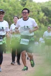 BIB: 1710
                            <button type="button" onclick="openModal(3645666)" class="btn btn-primary btn-sm float-right btn-popup" data-toggle="modal" data-target=".modal-high-quality">
                        <i class="fas fa-shopping-cart"></i> Add to Cart
                    </button>
                                            <button type="button" onclick="isThisMe(3645666, true)" class="btn btn-success btn-sm float-right btn-popup btn-isme hidden" data-toggle="tooltip" data-placement="bottom" title="นี่คือรูปของคุณใช่ไหม คลิกที่นี่เพื่อเอาเข้าอัลบั้ม">
                        <i class="fas fa-plus"></i> Add to album
                    </button>
                    <button type="button" onclick="isThisMe(3645666, false)" class="btn btn-warning btn-sm float-right btn-popup btn-isnotme hidden">
                        <i class="fas fa-ban"></i> Remove from album
                    </button>