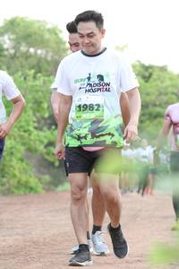 BIB: 1982
                            <button type="button" onclick="openModal(3642044)" class="btn btn-primary btn-sm float-right btn-popup" data-toggle="modal" data-target=".modal-high-quality">
                        <i class="fas fa-shopping-cart"></i> Add to Cart
                    </button>
                                            <button type="button" onclick="isThisMe(3642044, true)" class="btn btn-success btn-sm float-right btn-popup btn-isme hidden" data-toggle="tooltip" data-placement="bottom" title="นี่คือรูปของคุณใช่ไหม คลิกที่นี่เพื่อเอาเข้าอัลบั้ม">
                        <i class="fas fa-plus"></i> Add to album
                    </button>
                    <button type="button" onclick="isThisMe(3642044, false)" class="btn btn-warning btn-sm float-right btn-popup btn-isnotme hidden">
                        <i class="fas fa-ban"></i> Remove from album
                    </button>