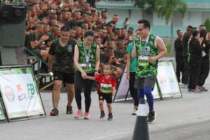 BIB: 2354, 2632
                            <button type="button" onclick="openModal(3652625)" class="btn btn-primary btn-sm float-right btn-popup" data-toggle="modal" data-target=".modal-high-quality">
                        <i class="fas fa-shopping-cart"></i> Add to Cart
                    </button>
                                            <button type="button" onclick="isThisMe(3652625, true)" class="btn btn-success btn-sm float-right btn-popup btn-isme hidden" data-toggle="tooltip" data-placement="bottom" title="นี่คือรูปของคุณใช่ไหม คลิกที่นี่เพื่อเอาเข้าอัลบั้ม">
                        <i class="fas fa-plus"></i> Add to album
                    </button>
                    <button type="button" onclick="isThisMe(3652625, false)" class="btn btn-warning btn-sm float-right btn-popup btn-isnotme hidden">
                        <i class="fas fa-ban"></i> Remove from album
                    </button>