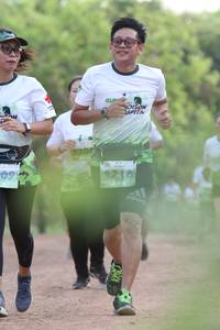 BIB: 1710
                            <button type="button" onclick="openModal(3645671)" class="btn btn-primary btn-sm float-right btn-popup" data-toggle="modal" data-target=".modal-high-quality">
                        <i class="fas fa-shopping-cart"></i> Add to Cart
                    </button>
                                            <button type="button" onclick="isThisMe(3645671, true)" class="btn btn-success btn-sm float-right btn-popup btn-isme hidden" data-toggle="tooltip" data-placement="bottom" title="นี่คือรูปของคุณใช่ไหม คลิกที่นี่เพื่อเอาเข้าอัลบั้ม">
                        <i class="fas fa-plus"></i> Add to album
                    </button>
                    <button type="button" onclick="isThisMe(3645671, false)" class="btn btn-warning btn-sm float-right btn-popup btn-isnotme hidden">
                        <i class="fas fa-ban"></i> Remove from album
                    </button>