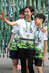 BIB: 
                            <button type="button" onclick="openModal(3652752)" class="btn btn-primary btn-sm float-right btn-popup" data-toggle="modal" data-target=".modal-high-quality">
                        <i class="fas fa-shopping-cart"></i> Add to Cart
                    </button>
                                            <button type="button" onclick="isThisMe(3652752, true)" class="btn btn-success btn-sm float-right btn-popup btn-isme hidden" data-toggle="tooltip" data-placement="bottom" title="นี่คือรูปของคุณใช่ไหม คลิกที่นี่เพื่อเอาเข้าอัลบั้ม">
                        <i class="fas fa-plus"></i> Add to album
                    </button>
                    <button type="button" onclick="isThisMe(3652752, false)" class="btn btn-warning btn-sm float-right btn-popup btn-isnotme hidden">
                        <i class="fas fa-ban"></i> Remove from album
                    </button>