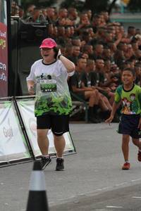 BIB: 605
                            <button type="button" onclick="openModal(3652573)" class="btn btn-primary btn-sm float-right btn-popup" data-toggle="modal" data-target=".modal-high-quality">
                        <i class="fas fa-shopping-cart"></i> Add to Cart
                    </button>
                                            <button type="button" onclick="isThisMe(3652573, true)" class="btn btn-success btn-sm float-right btn-popup btn-isme hidden" data-toggle="tooltip" data-placement="bottom" title="นี่คือรูปของคุณใช่ไหม คลิกที่นี่เพื่อเอาเข้าอัลบั้ม">
                        <i class="fas fa-plus"></i> Add to album
                    </button>
                    <button type="button" onclick="isThisMe(3652573, false)" class="btn btn-warning btn-sm float-right btn-popup btn-isnotme hidden">
                        <i class="fas fa-ban"></i> Remove from album
                    </button>