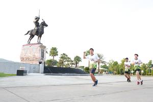 BIB: 
                            <button type="button" onclick="openModal(3657491)" class="btn btn-primary btn-sm float-right btn-popup" data-toggle="modal" data-target=".modal-high-quality">
                        <i class="fas fa-shopping-cart"></i> Add to Cart
                    </button>
                                            <button type="button" onclick="isThisMe(3657491, true)" class="btn btn-success btn-sm float-right btn-popup btn-isme hidden" data-toggle="tooltip" data-placement="bottom" title="นี่คือรูปของคุณใช่ไหม คลิกที่นี่เพื่อเอาเข้าอัลบั้ม">
                        <i class="fas fa-plus"></i> Add to album
                    </button>
                    <button type="button" onclick="isThisMe(3657491, false)" class="btn btn-warning btn-sm float-right btn-popup btn-isnotme hidden">
                        <i class="fas fa-ban"></i> Remove from album
                    </button>