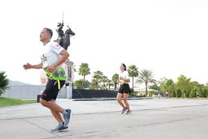 BIB: 
                            <button type="button" onclick="openModal(3657675)" class="btn btn-primary btn-sm float-right btn-popup" data-toggle="modal" data-target=".modal-high-quality">
                        <i class="fas fa-shopping-cart"></i> Add to Cart
                    </button>
                                            <button type="button" onclick="isThisMe(3657675, true)" class="btn btn-success btn-sm float-right btn-popup btn-isme hidden" data-toggle="tooltip" data-placement="bottom" title="นี่คือรูปของคุณใช่ไหม คลิกที่นี่เพื่อเอาเข้าอัลบั้ม">
                        <i class="fas fa-plus"></i> Add to album
                    </button>
                    <button type="button" onclick="isThisMe(3657675, false)" class="btn btn-warning btn-sm float-right btn-popup btn-isnotme hidden">
                        <i class="fas fa-ban"></i> Remove from album
                    </button>